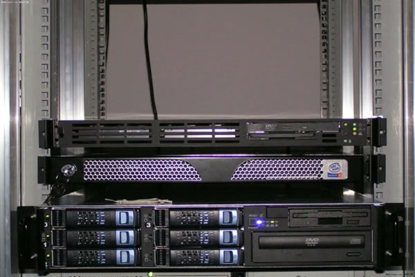 哪个马来西亚服务器提供更好的技术支持